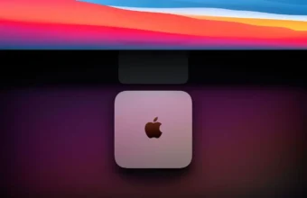 Apple Mac mini sous un écran coloré